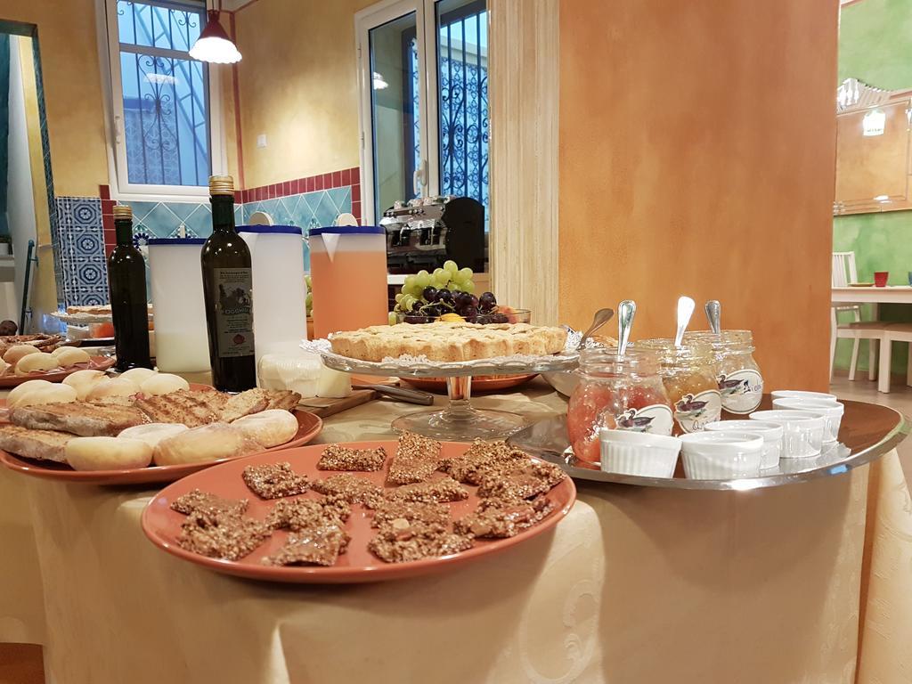 Alojamento de Acomodação e Pequeno-almoço Sant'agostino & 3*